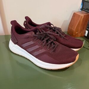 Adidas Questar Ride Sneakers